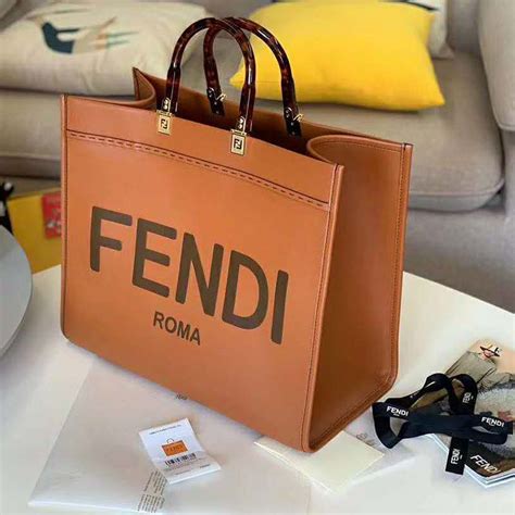 FENDI Women's Handbags 